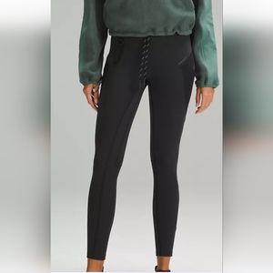 NWT LULULEMON HIKING TIGHTS SZ 18